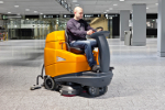 The new TASKI swingo 5000 scrubber drier is ideal for large open areas including airports.